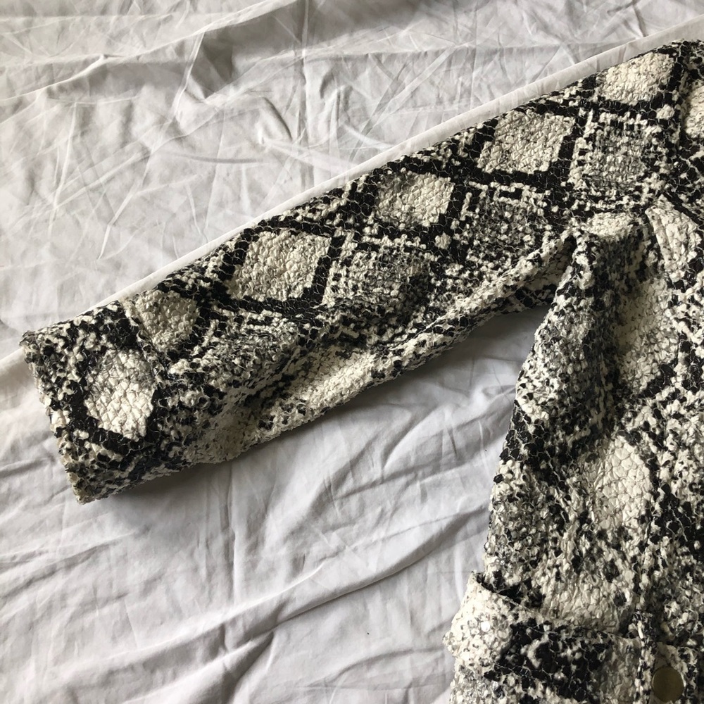 Ruby Rd Faux Snakeskin Croo ZIP Jacket - Picture 2 of 10